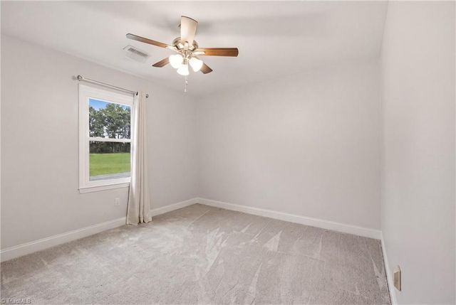 136 Stratford Road, Lexington, NC 27292