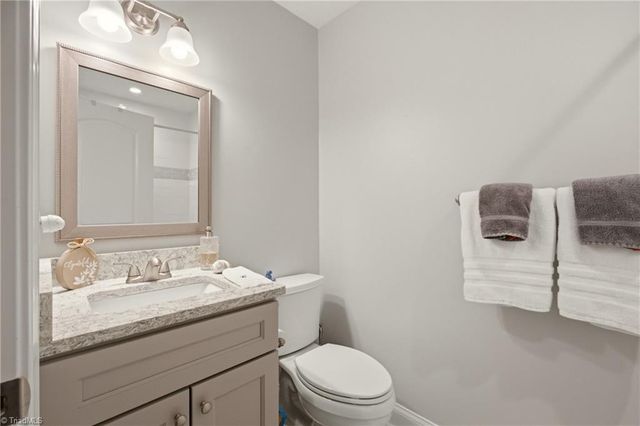 136 Stratford Road, Lexington, NC 27292