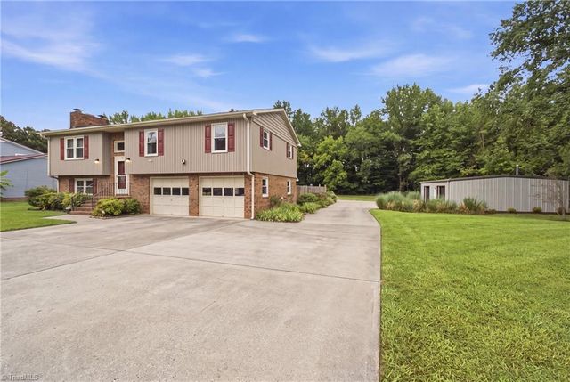 136 Stratford Road, Lexington, NC 27292