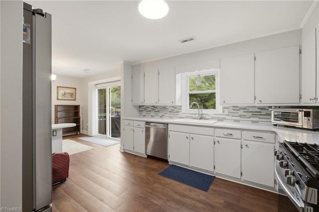 136 Stratford Road, Lexington, NC 27292