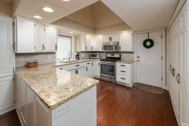 2801 Wind Pump Road, Fort Wayne, IN 46804