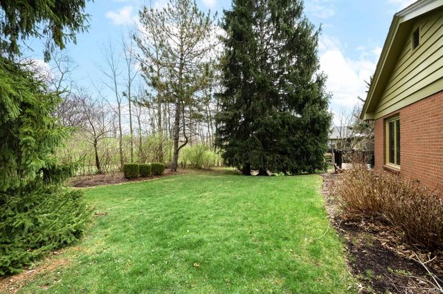 2801 Wind Pump Road, Fort Wayne, IN 46804