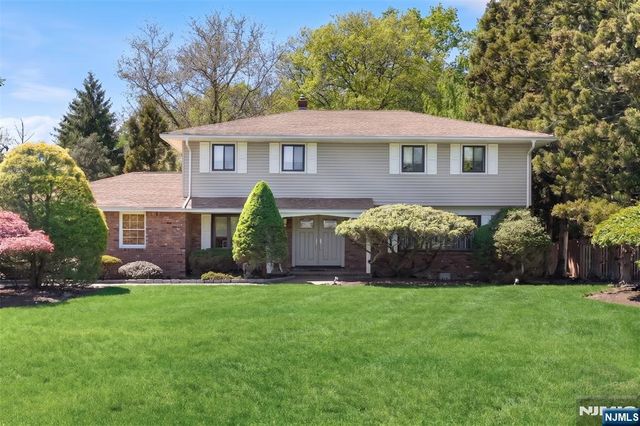25 Maria Drive, Hillsdale, NJ 07642