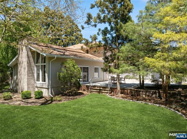 25 Maria Drive, Hillsdale, NJ 07642