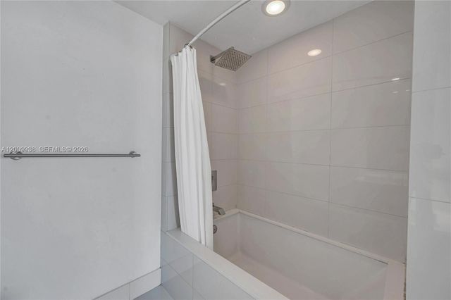 1300 S Miami Ave 4711, Miami, FL 33130