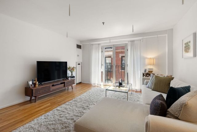 350 North Street 403, Boston, MA 02109