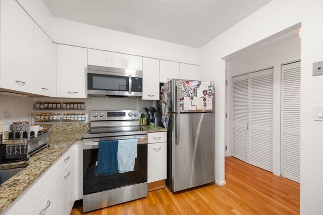 350 North Street 403, Boston, MA 02109