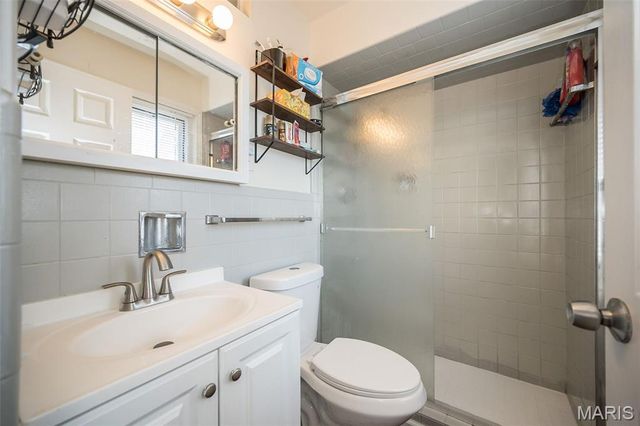 1610 Horseshoe Drive, Florissant, MO 63033