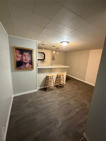 1610 Horseshoe Drive, Florissant, MO 63033