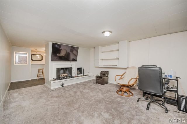 1610 Horseshoe Drive, Florissant, MO 63033