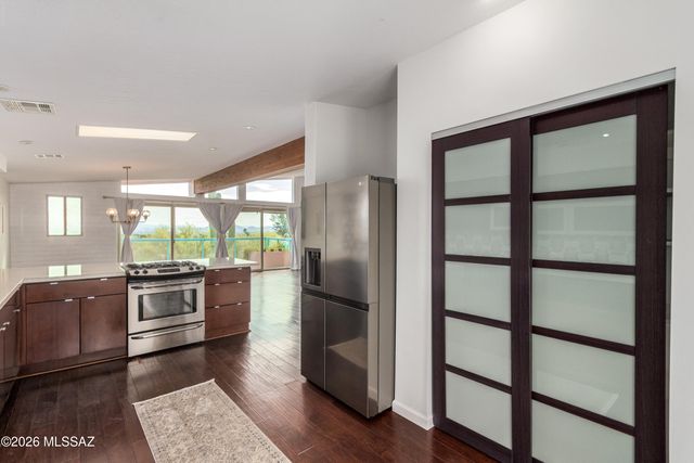 5965 N Placita Esquina, Tucson, AZ 85718