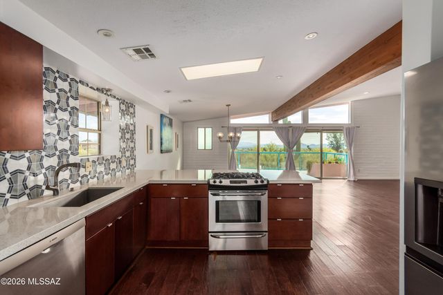 5965 N Placita Esquina, Tucson, AZ 85718