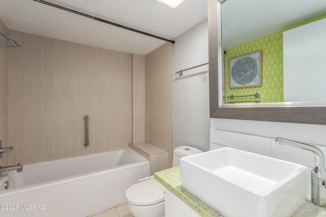 5965 N Placita Esquina, Tucson, AZ 85718