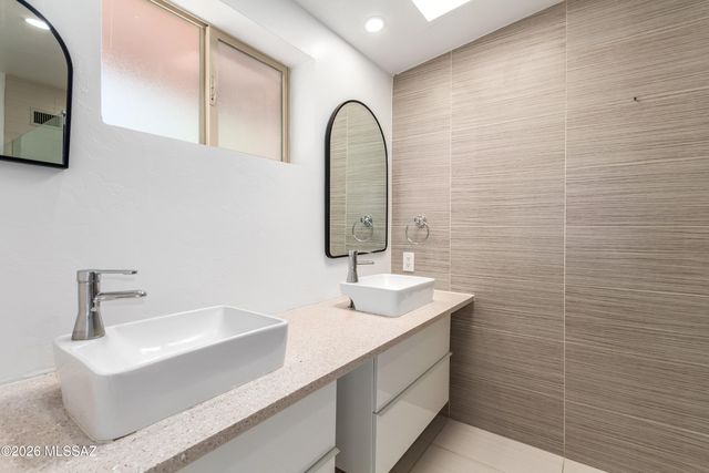 5965 N Placita Esquina, Tucson, AZ 85718