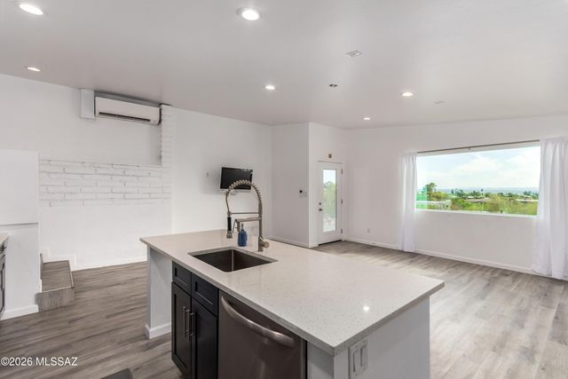 5965 N Placita Esquina, Tucson, AZ 85718