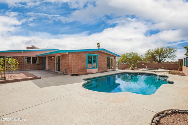 5965 N Placita Esquina, Tucson, AZ 85718