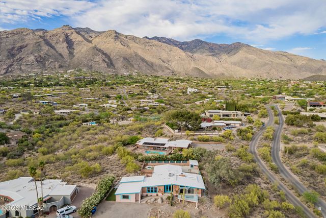 5965 N Placita Esquina, Tucson, AZ 85718