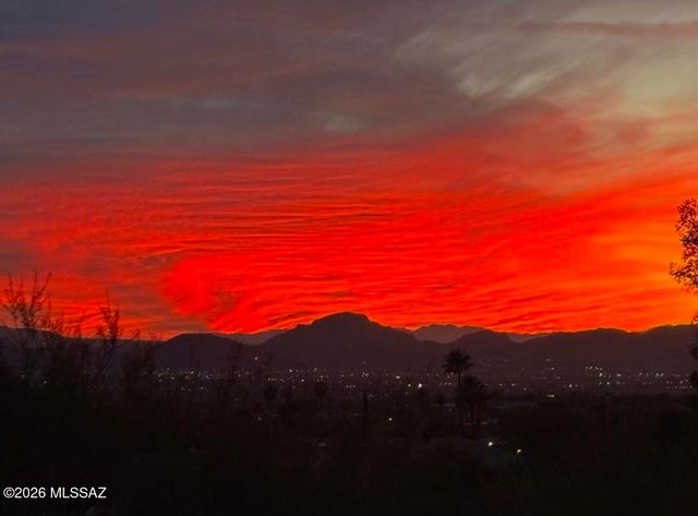 5965 N Placita Esquina, Tucson, AZ 85718