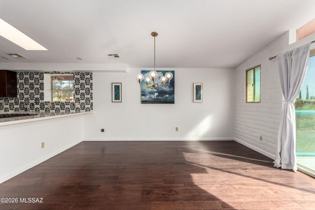 5965 N Placita Esquina, Tucson, AZ 85718