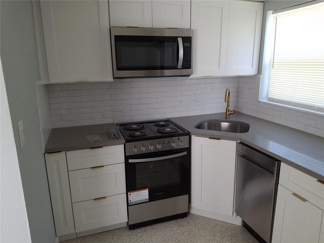 11355 3RD STREET E, Treasure Island, FL 33706