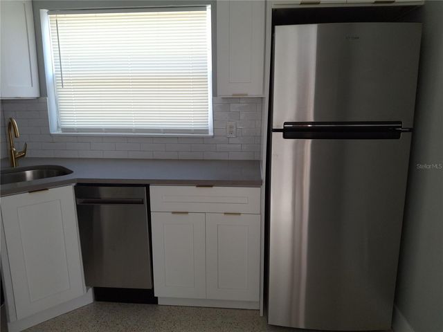 11355 3RD STREET E, Treasure Island, FL 33706