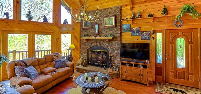 3341 Sugar Maple Loop Road, Sevierville, TN 37862