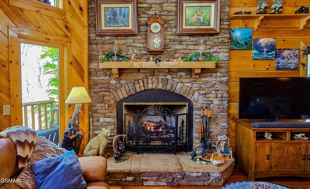 3341 Sugar Maple Loop Road, Sevierville, TN 37862
