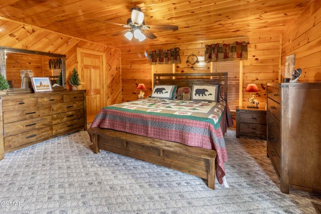 3341 Sugar Maple Loop Road, Sevierville, TN 37862