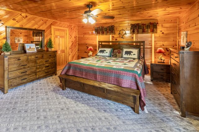 3341 Sugar Maple Loop Road, Sevierville, TN 37862