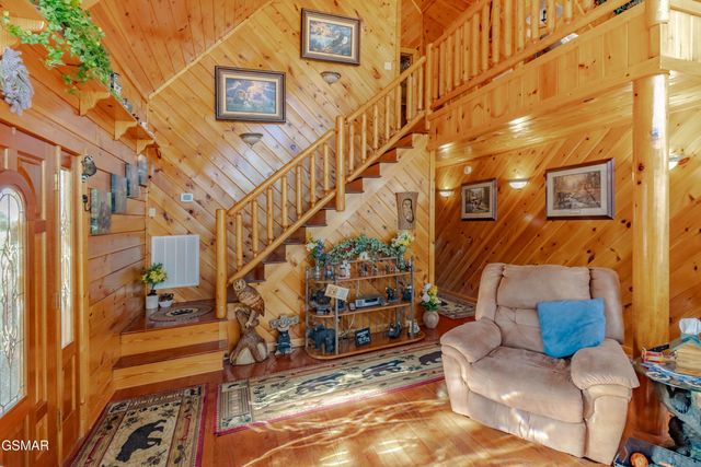 3341 Sugar Maple Loop Road, Sevierville, TN 37862