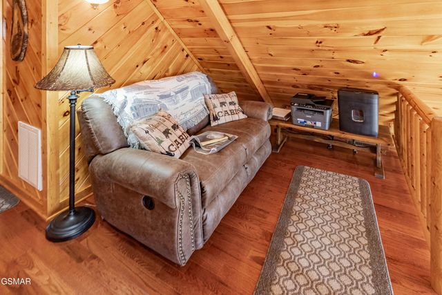 3341 Sugar Maple Loop Road, Sevierville, TN 37862