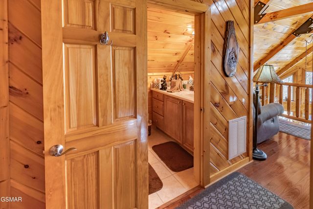 3341 Sugar Maple Loop Road, Sevierville, TN 37862