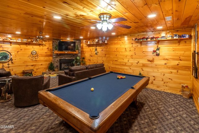 3341 Sugar Maple Loop Road, Sevierville, TN 37862