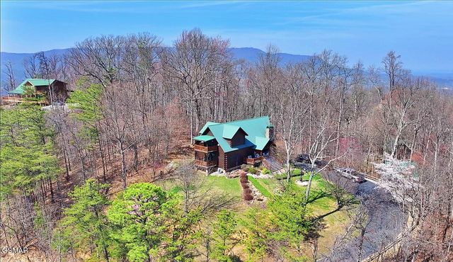 3341 Sugar Maple Loop Road, Sevierville, TN 37862