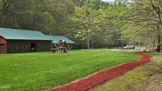 3341 Sugar Maple Loop Road, Sevierville, TN 37862