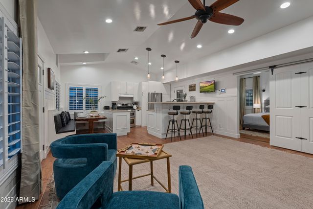 739 E BELMONT Avenue, Phoenix, AZ 85020