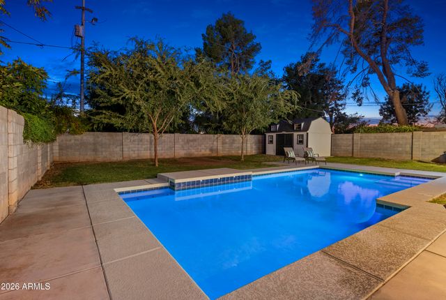 739 E BELMONT Avenue, Phoenix, AZ 85020