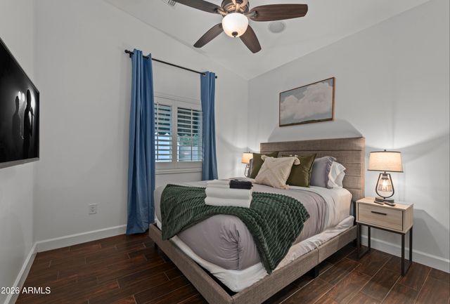 739 E BELMONT Avenue, Phoenix, AZ 85020