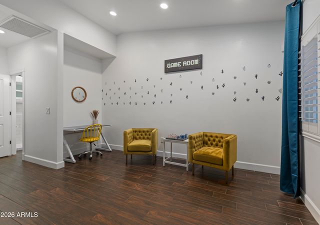 739 E BELMONT Avenue, Phoenix, AZ 85020