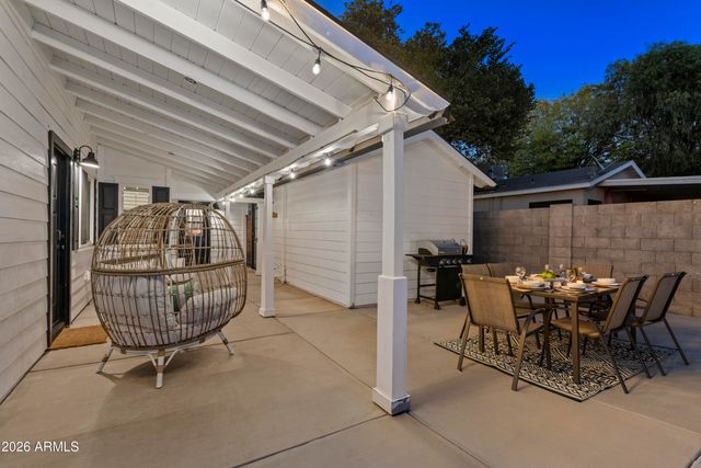 739 E BELMONT Avenue, Phoenix, AZ 85020