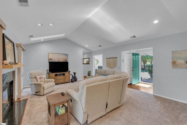 3 Hearthstone Court, Greenville, SC 29615