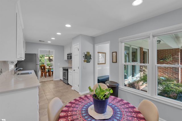 3 Hearthstone Court, Greenville, SC 29615