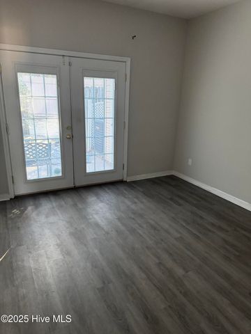 101 E Rhode Island Avenue Apt B, Southern Pines, NC 28387