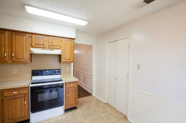 2025 Lorient Drive, Carrollton, TX 75007