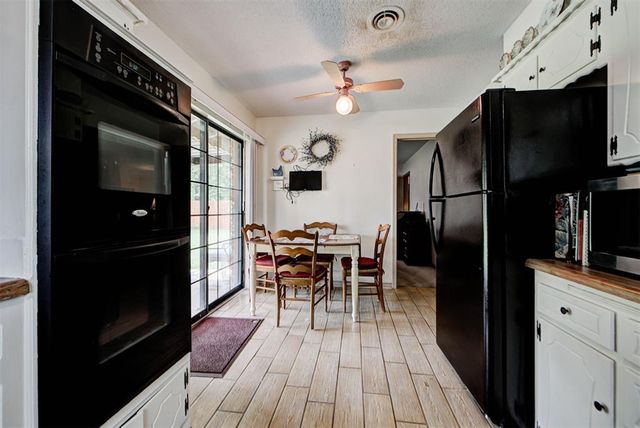 6324 S Dewey Avenue, Oklahoma City, OK 73139
