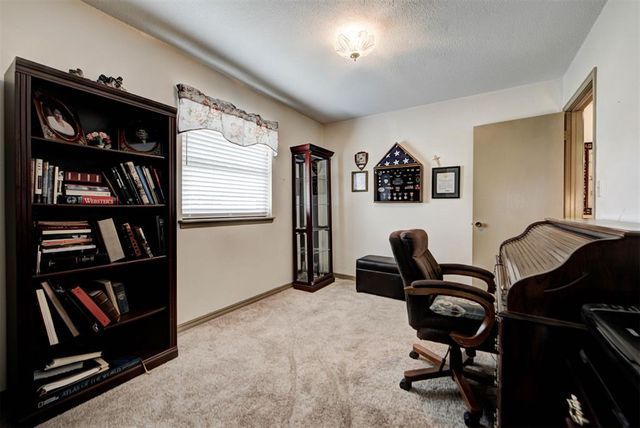 6324 S Dewey Avenue, Oklahoma City, OK 73139
