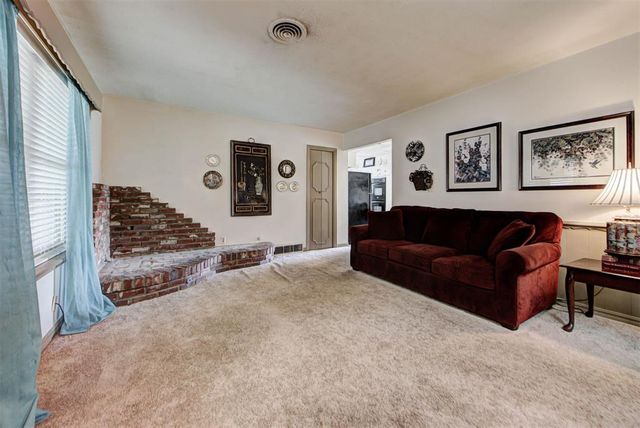 6324 S Dewey Avenue, Oklahoma City, OK 73139