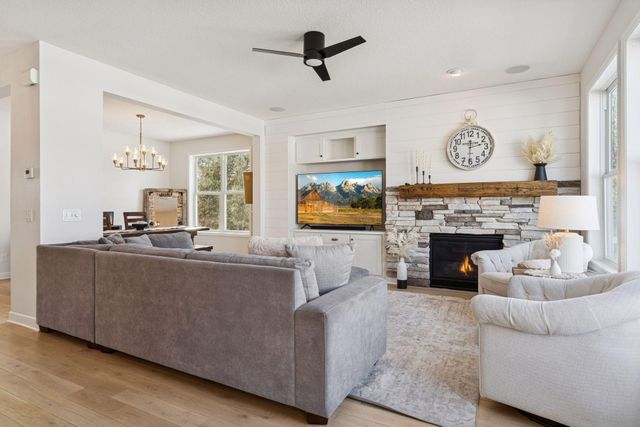 19030 62nd Avenue N, Maple Grove, MN 55311