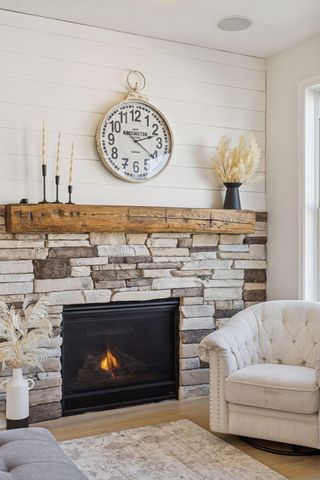 19030 62nd Avenue N, Maple Grove, MN 55311