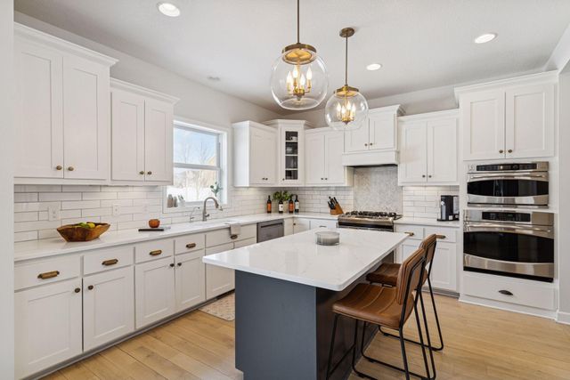 19030 62nd Avenue N, Maple Grove, MN 55311